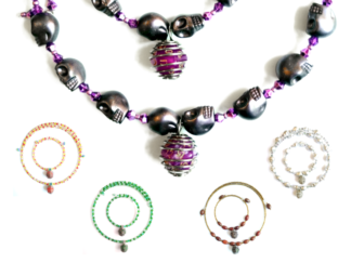 Caged Mini D20 Necklace & Bracelet Set